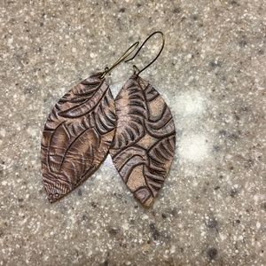 Leather earrings